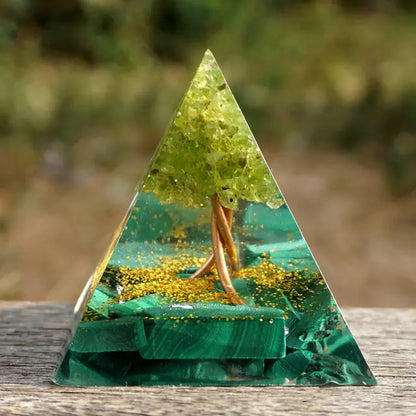 Pyramide d'orgonite