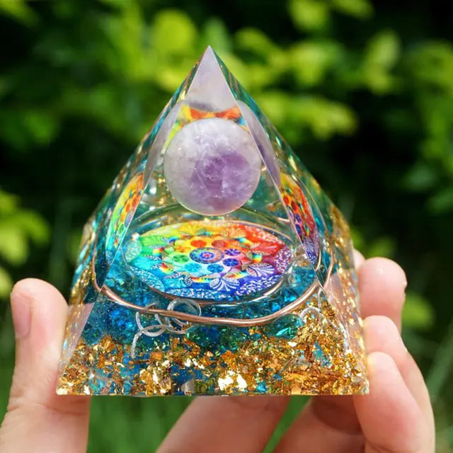 Pyramide d'orgonite