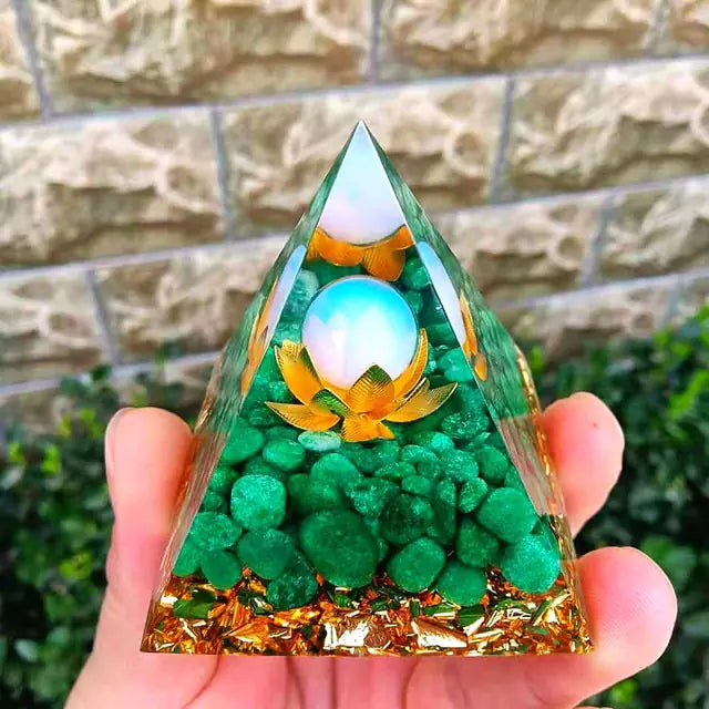 Pyramide d'orgonite